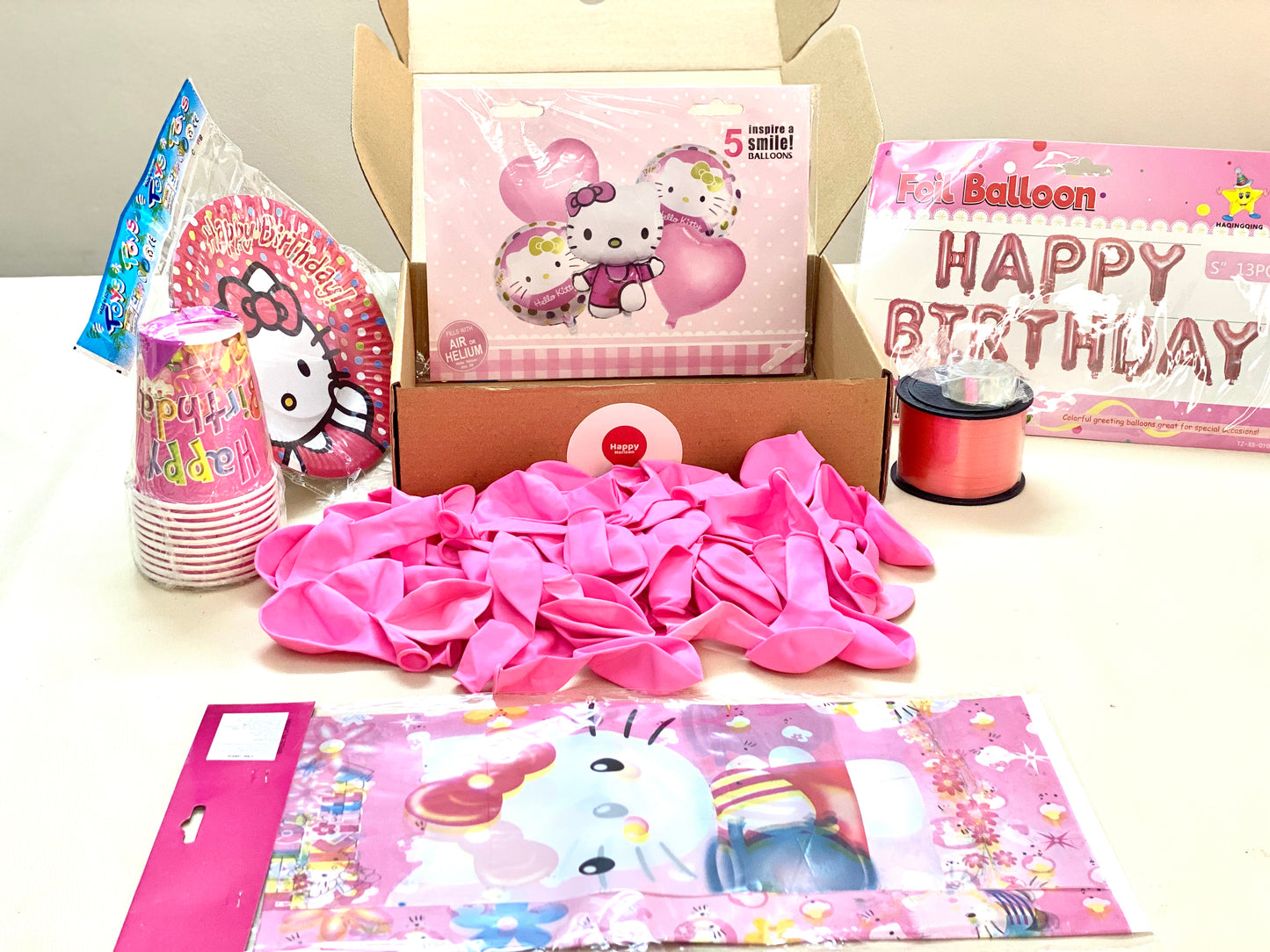 Hello Kitty Jumbo Decoration Kit